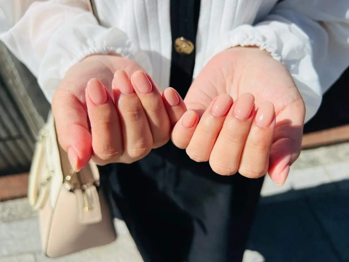 ネイル ハンドネイル i+ söpö .nのネイルデザイン