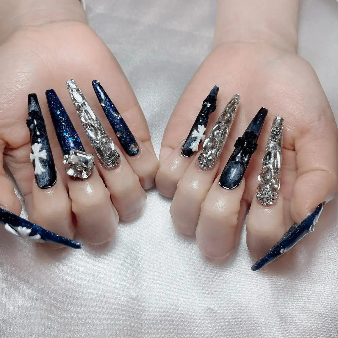 ネイル ハンドネイル Queen Nail Salonのネイルデザイン