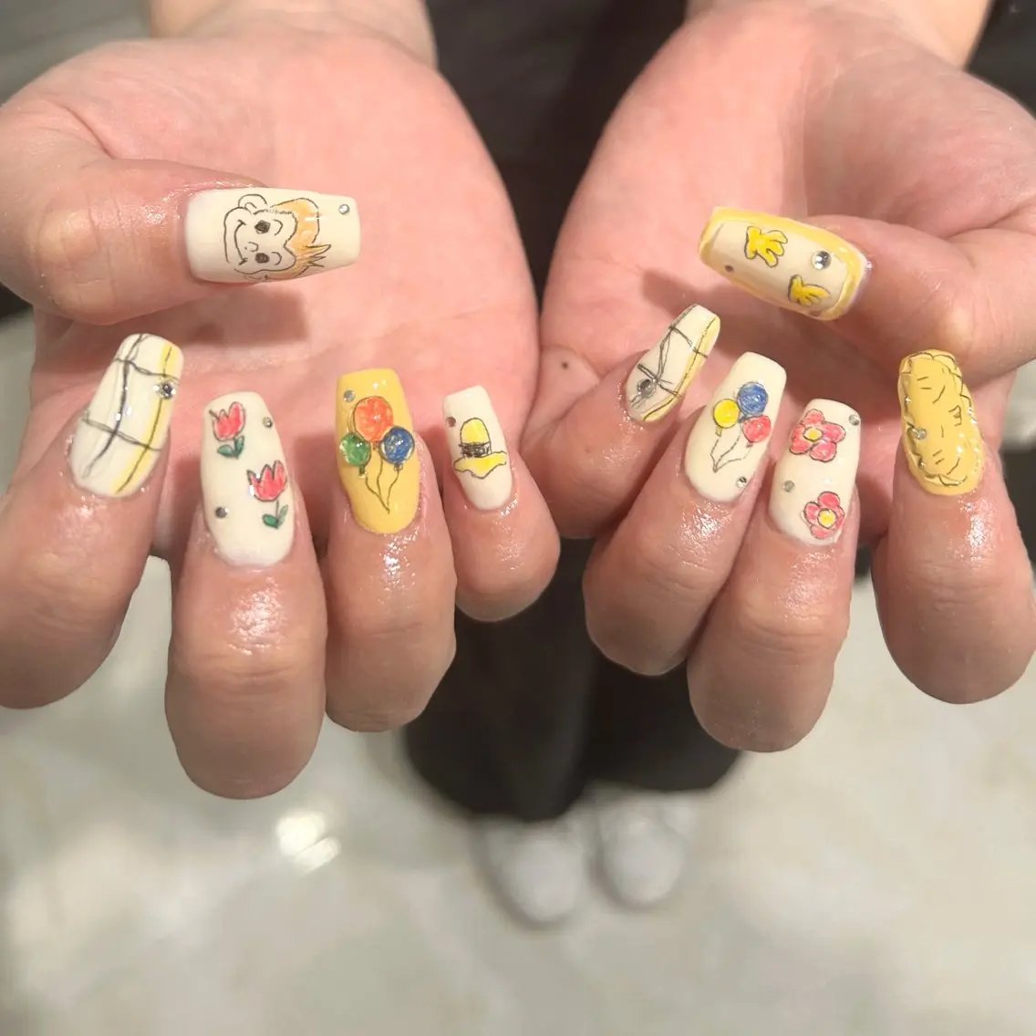 ネイル MODA MANAMIᵕ̈のネイルデザイン