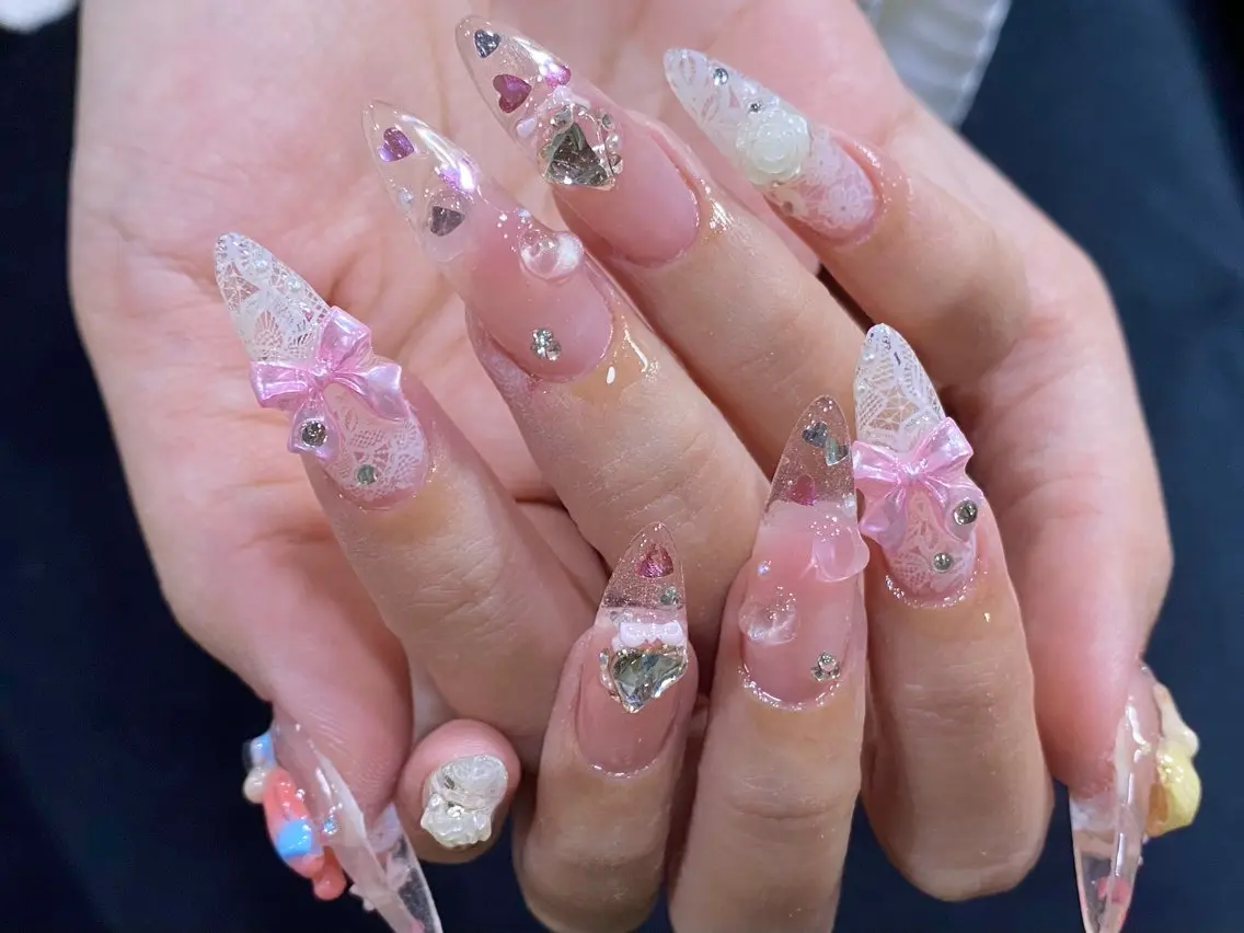 ネイル ハンドネイル ハンドケア C C🌼のネイルデザイン