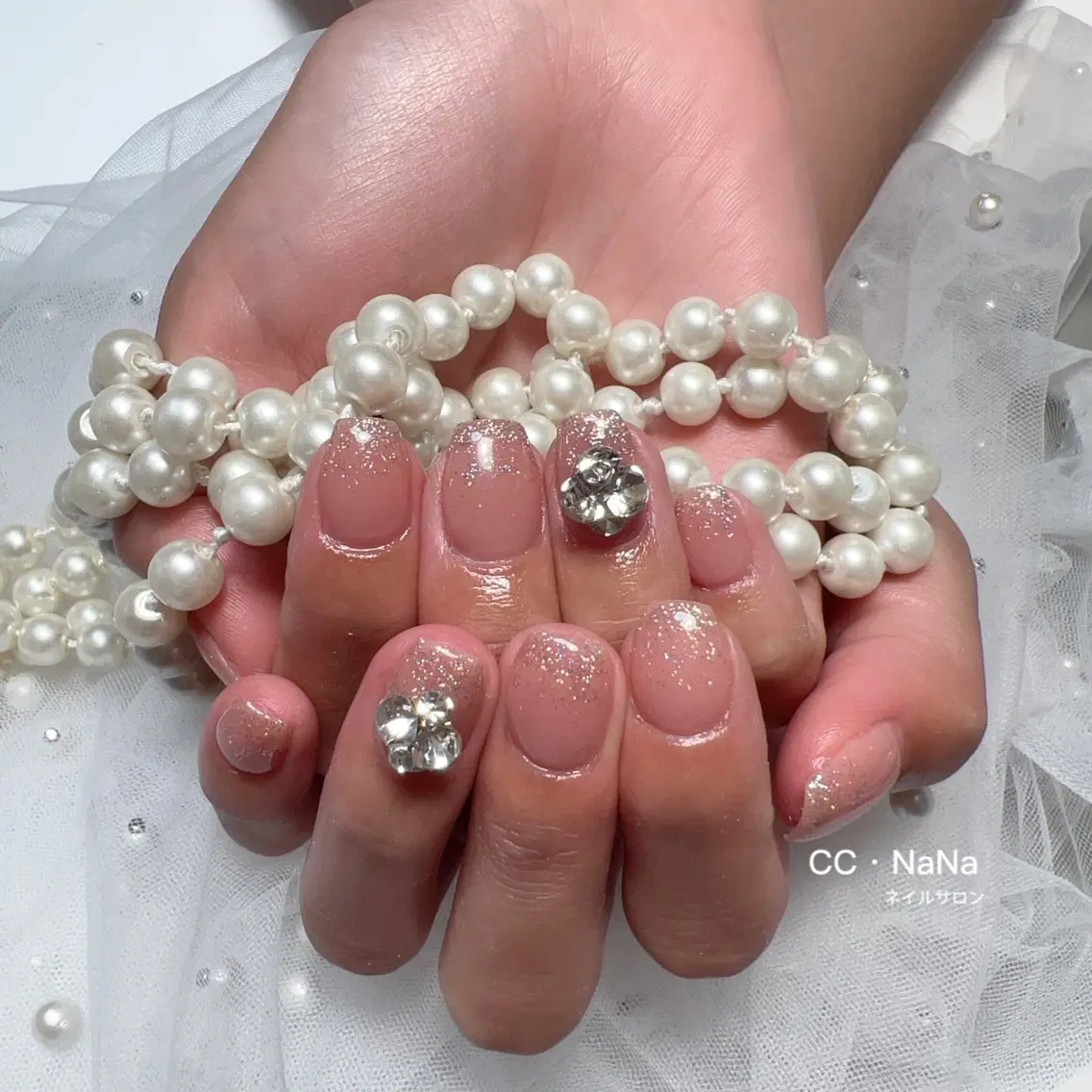 ネイル チークネイル フラッシュネイル ハート キラキラネイル 韓国ネイル ハンドネイル 💎CC・NaNa 韓国風ネイル🌙Cのネイルデザイン