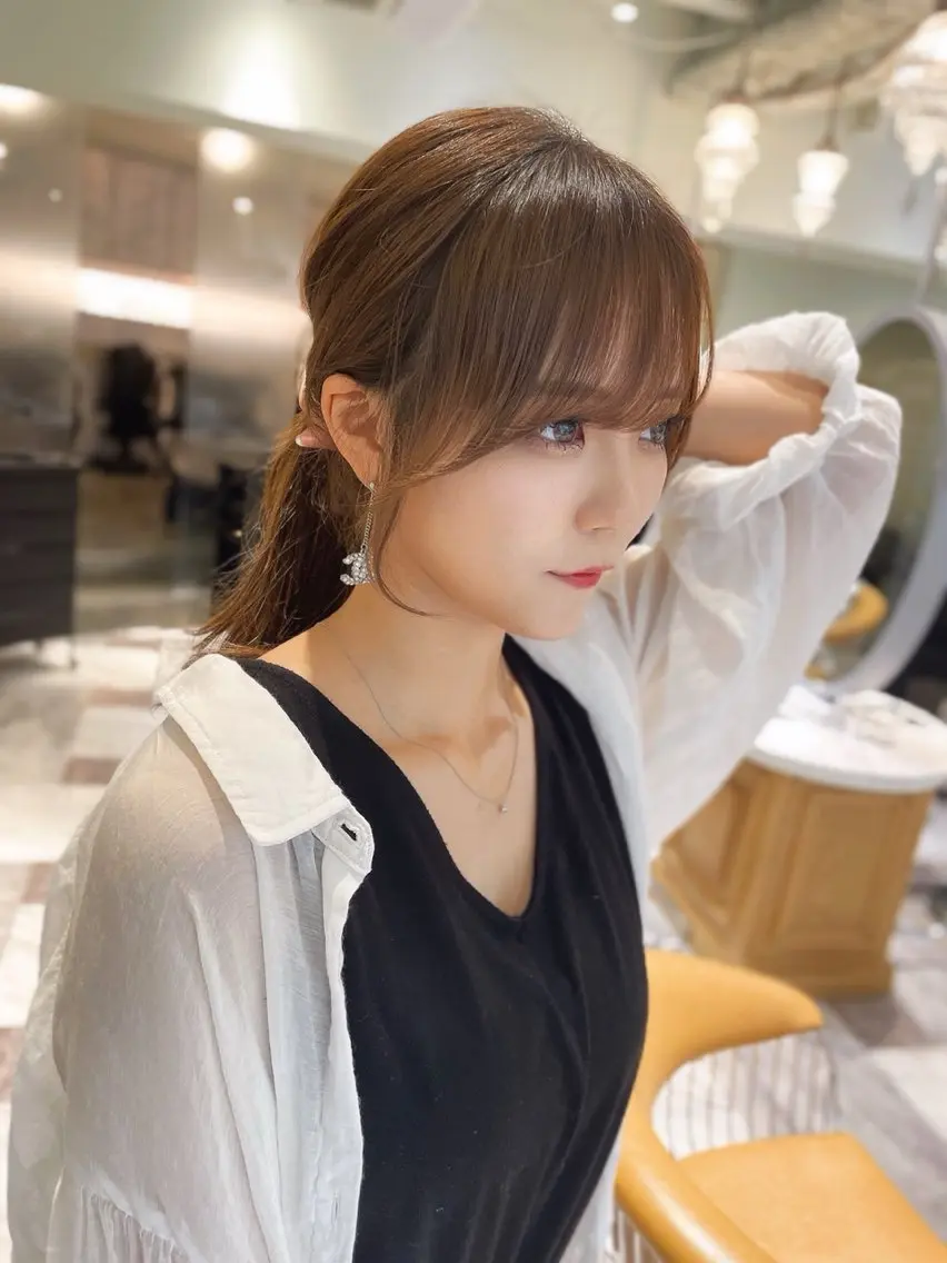 セミロング カラー ベージュカラー 黒髪 ブリーチ ブルーカラー ブルーブラック カット ヘアカラー トリートメント 木屋元一/透明感 /前髪/レイヤーのヘアスタイル