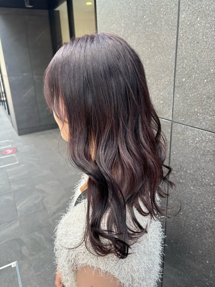 セミロング カラー ブラウンカラー SALOWIN / manaka 🪽のヘアスタイル