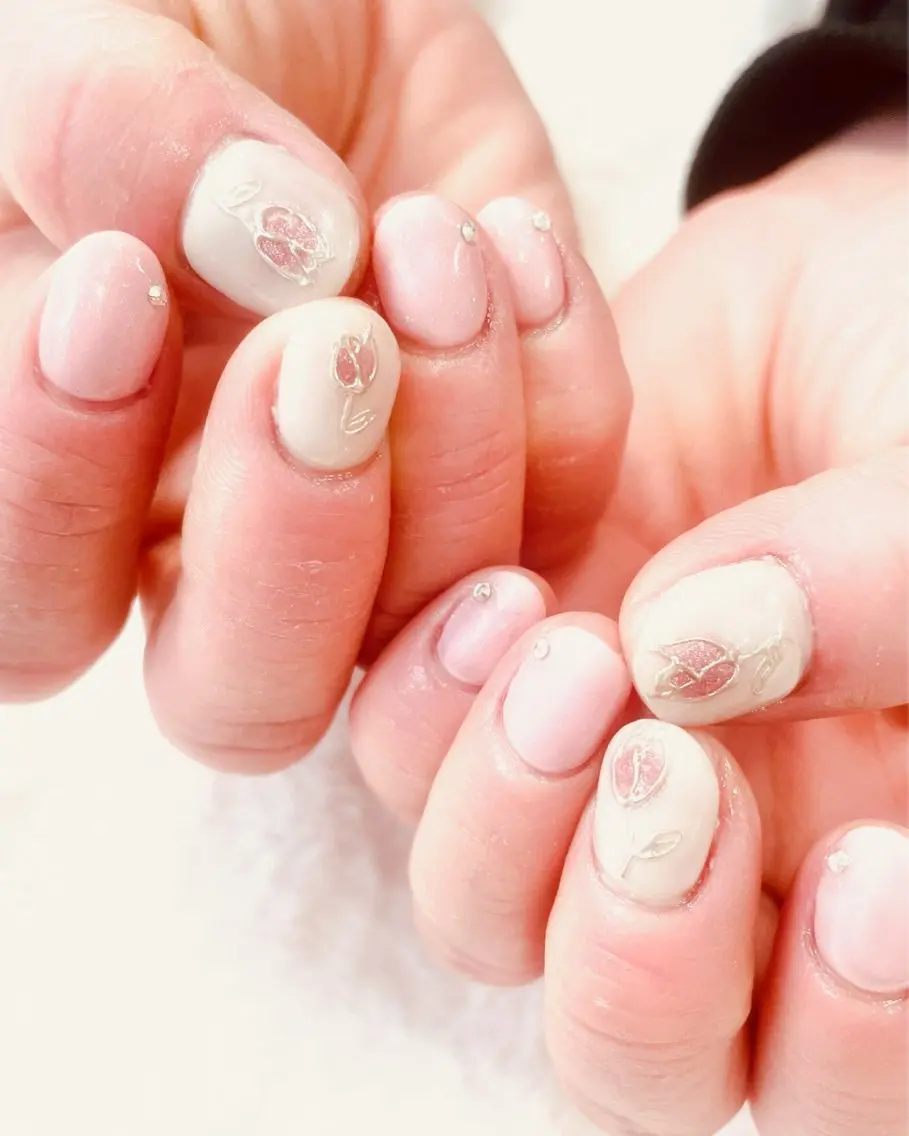 ネイル ミラーネイル koto nailsのネイルデザイン