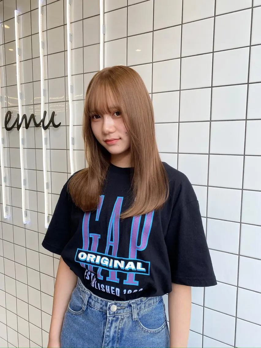 セミロング カラー ベージュカラー ブリーチ ケアブリーチ 透明感カラー ハイトーンカラー けいこ🍊ニュアンス ネイル/個性派ネイルのネイルデザイン