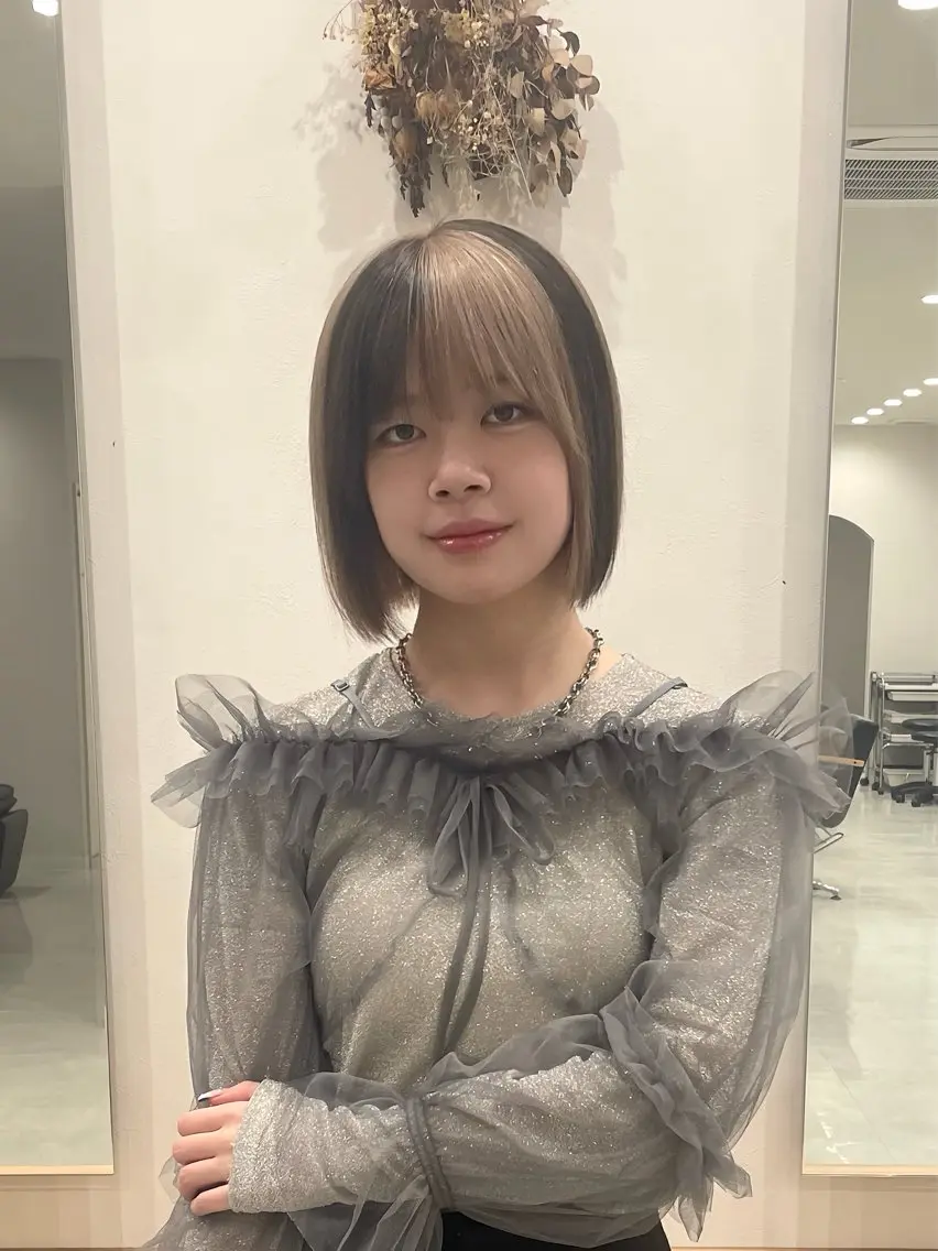 ミディアム カラー 顔周りカット 小顔カット 圧倒的カラー技術 /reitのヘアスタイル