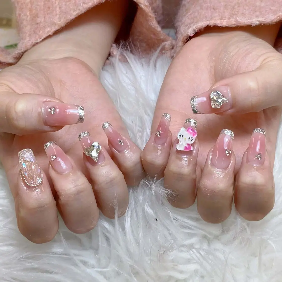 ネイル ハンドネイル ANH ゴテゴテネイルのネイルデザイン