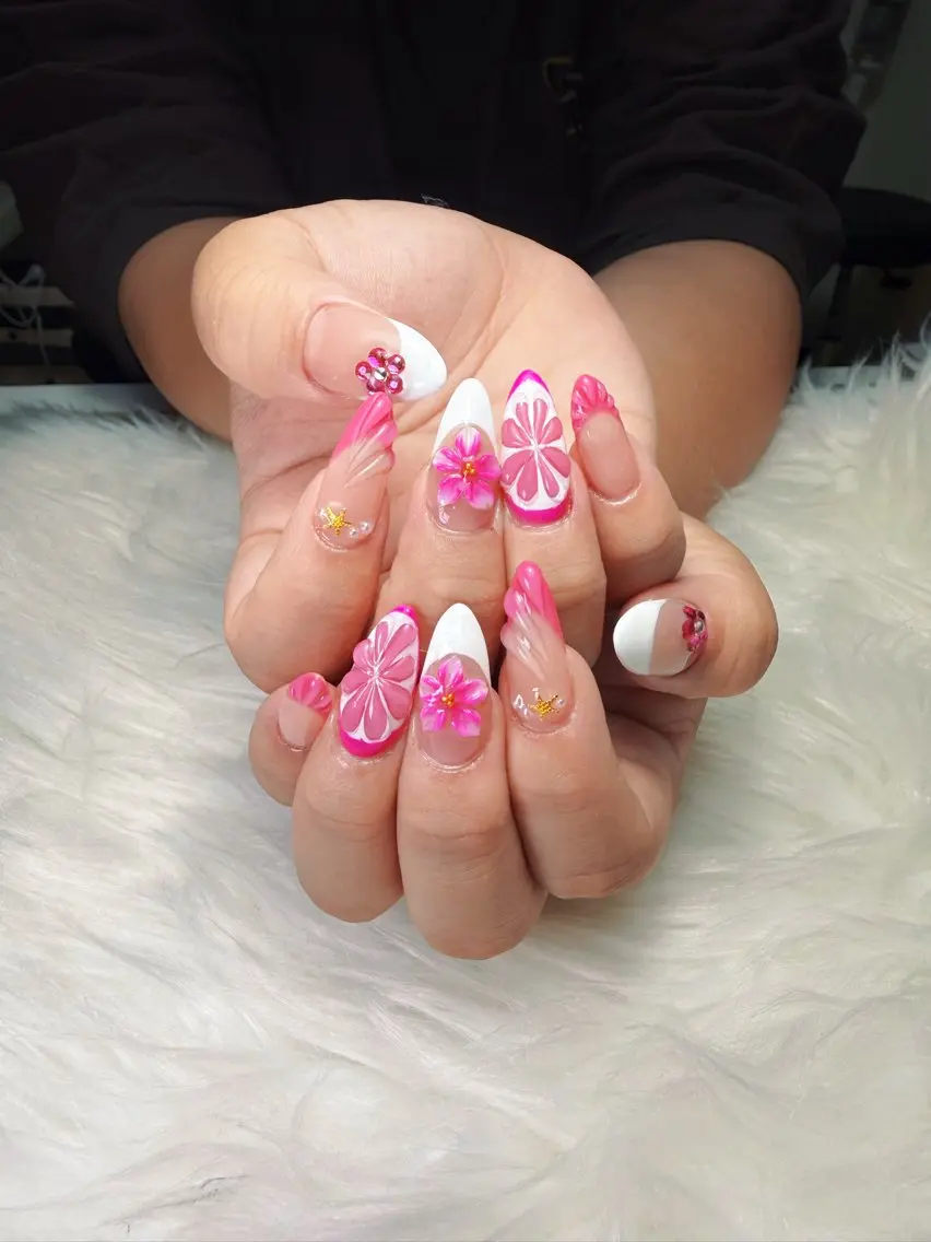 ネイル W·mai nail 関内のネイルデザイン