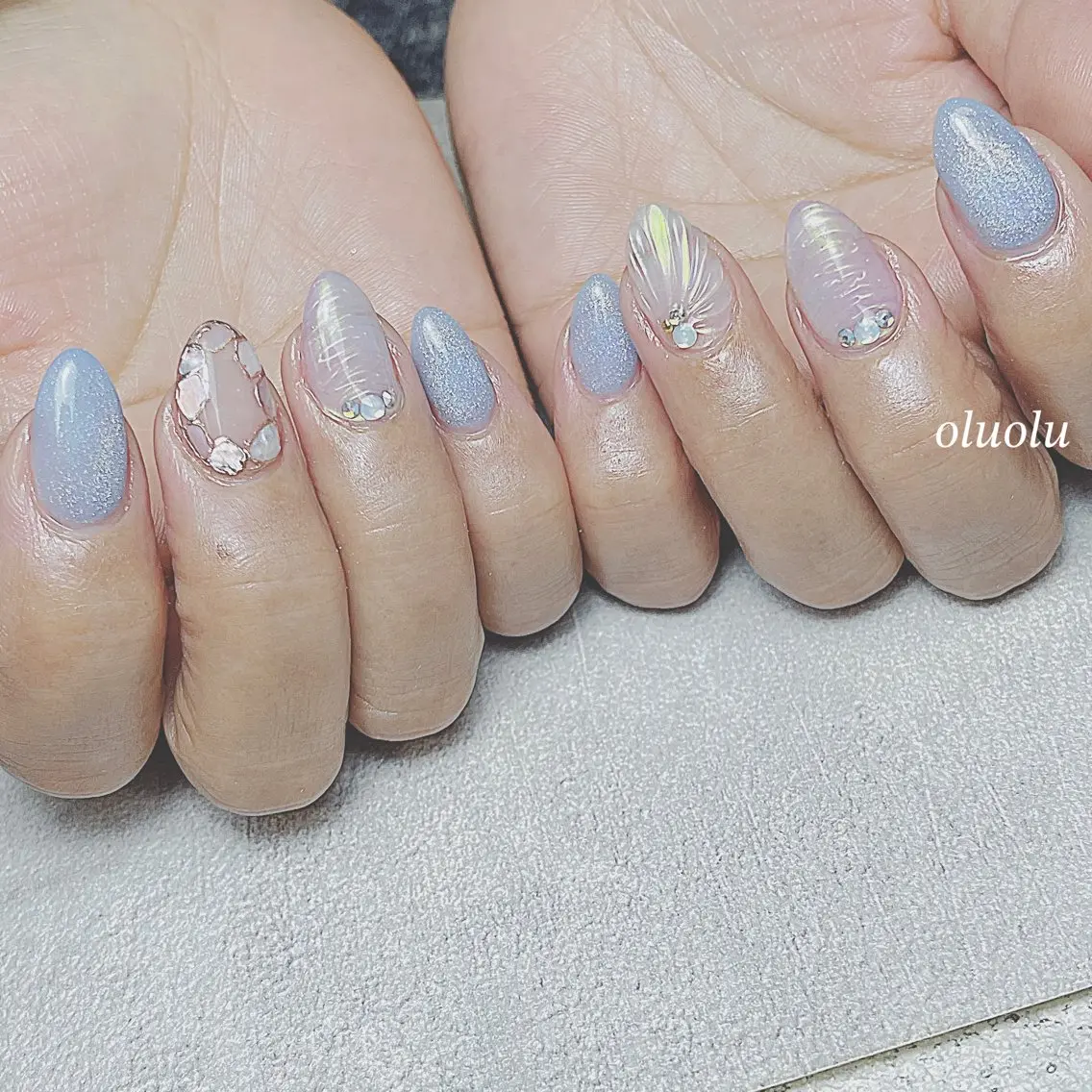 ネイル アートネイル オーロラネイル フットネイル マグネットネイル ニュアンスネイル ハンドネイル 大村 紬華のネイルデザイン