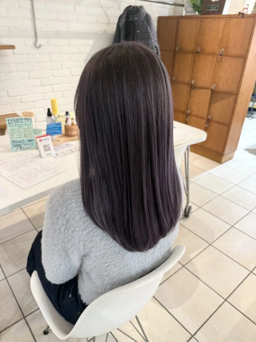 ロング カラー グレージュ ラベンダーカラー ラベンダーグレージュ ラベンダーグレー 🌟デザインカラー 🌟コノミ🌟のヘアスタイル