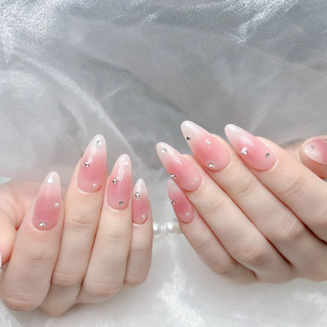 ネイル 成人式 ジェルネイル ロングネイル マグネットネイル ミディアムネイル ハンドネイル MoMoA Nail ネイル長さ出し専門店のネイルデザイン