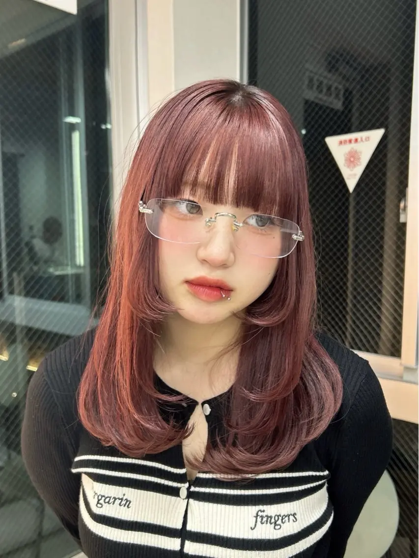 セミロング カラー 🎀透明感 カラーHiROEのヘアスタイル