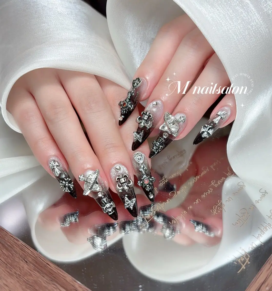 ネイル ハンドネイル M🌷nail 長さだし専門店のネイルデザイン