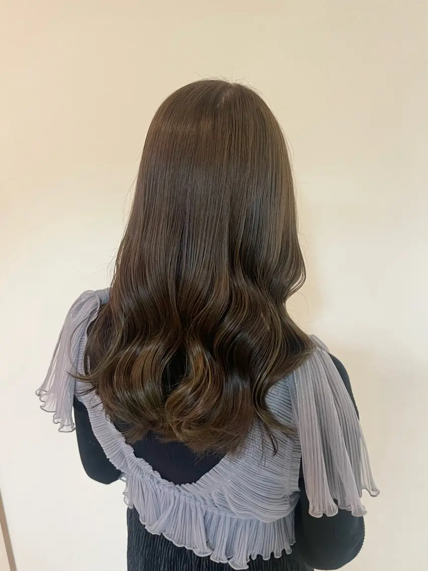 ロング カラー ヘアアレンジ ベージュカラー オリーブベージュ ダブルカラー/ レイヤー🍒齋藤 澪のヘアスタイル