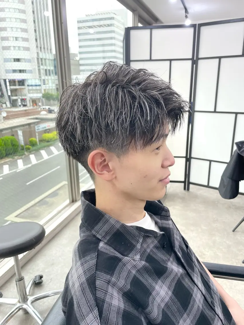 カラー パーマ メンズ エビスザキレン／メン ズ／心斎橋🌳のヘアスタイル