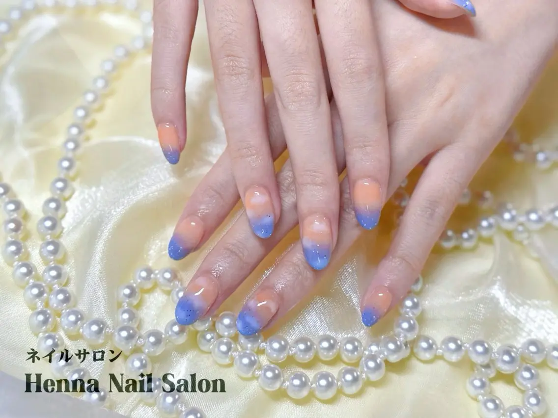 ネイル ハンドネイル Henna Kongssalonのネイルデザイン
