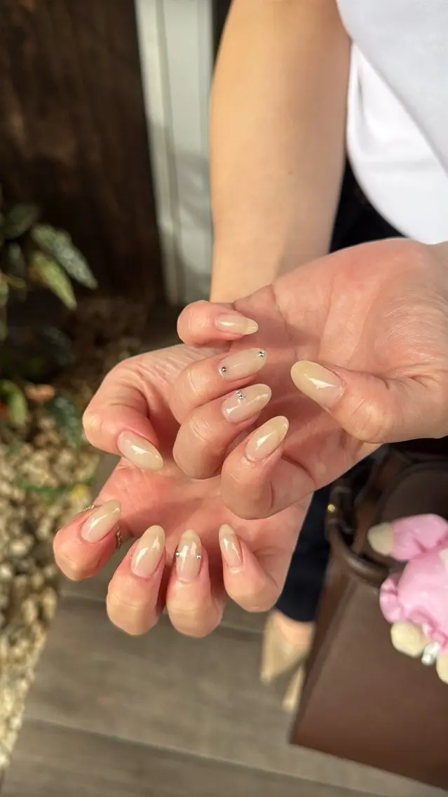 ネイル フラッシュネイル フラッシュマグ フットネイル フレンチネイル 韓国ネイル ハンドネイル SAKU nail 作島茜のネイルデザイン