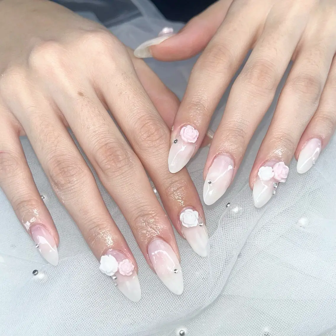 ネイル ハンドネイル VIERU YURIのネイルデザイン