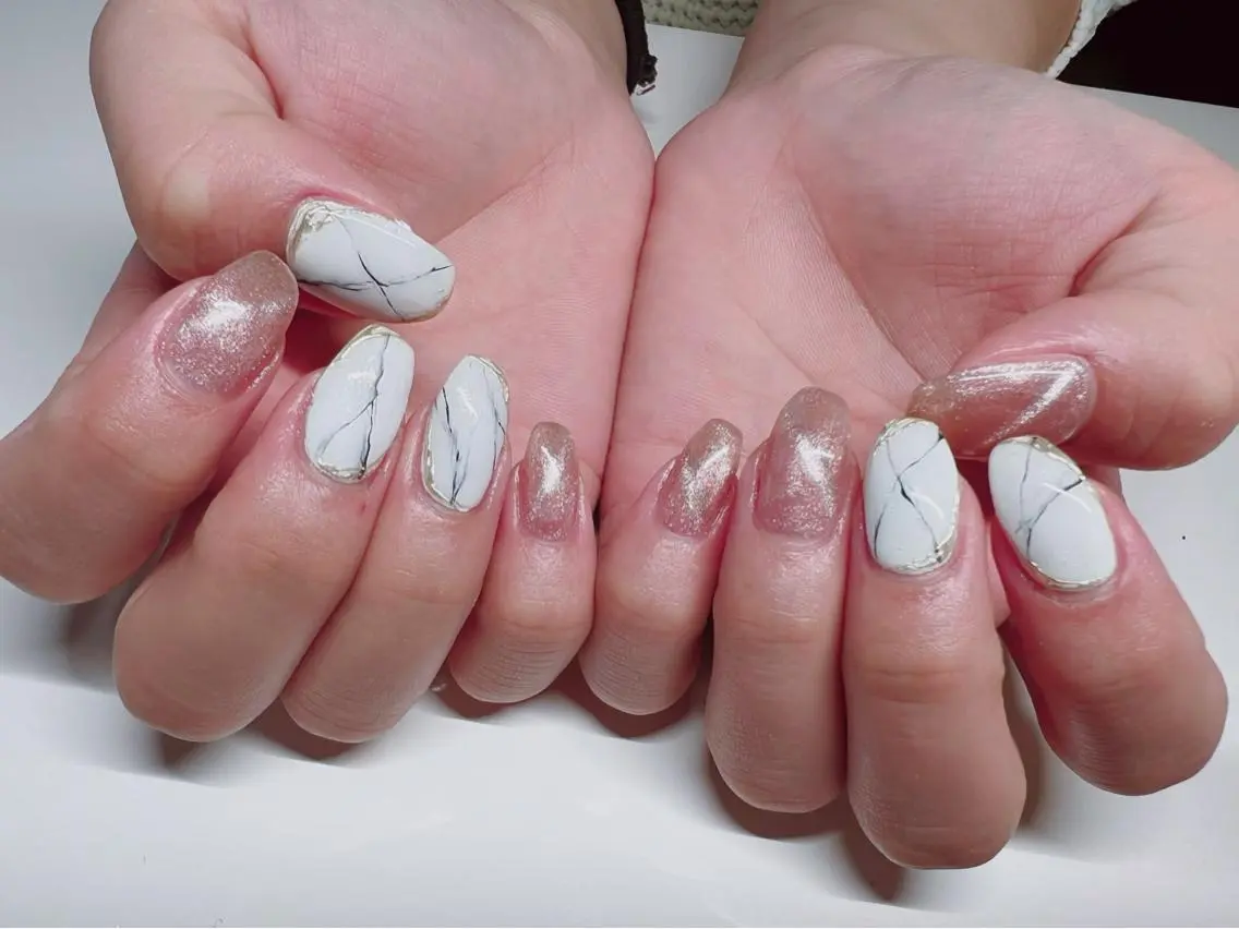 ネイル ハンドネイル IRAS..nail ＥＲＩＫＡのネイルデザイン