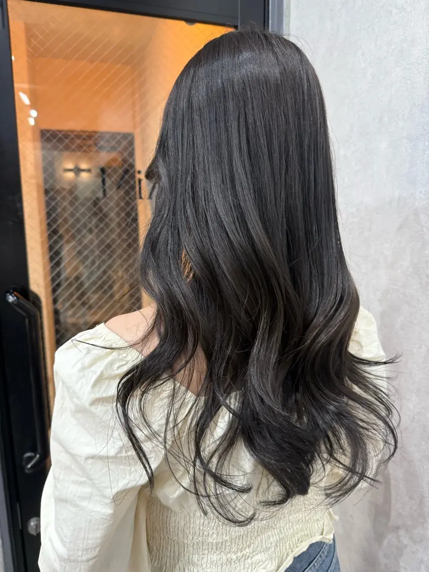 ロング カラー グレージュ レイヤーカット AIRI layer cut hairのヘアスタイル