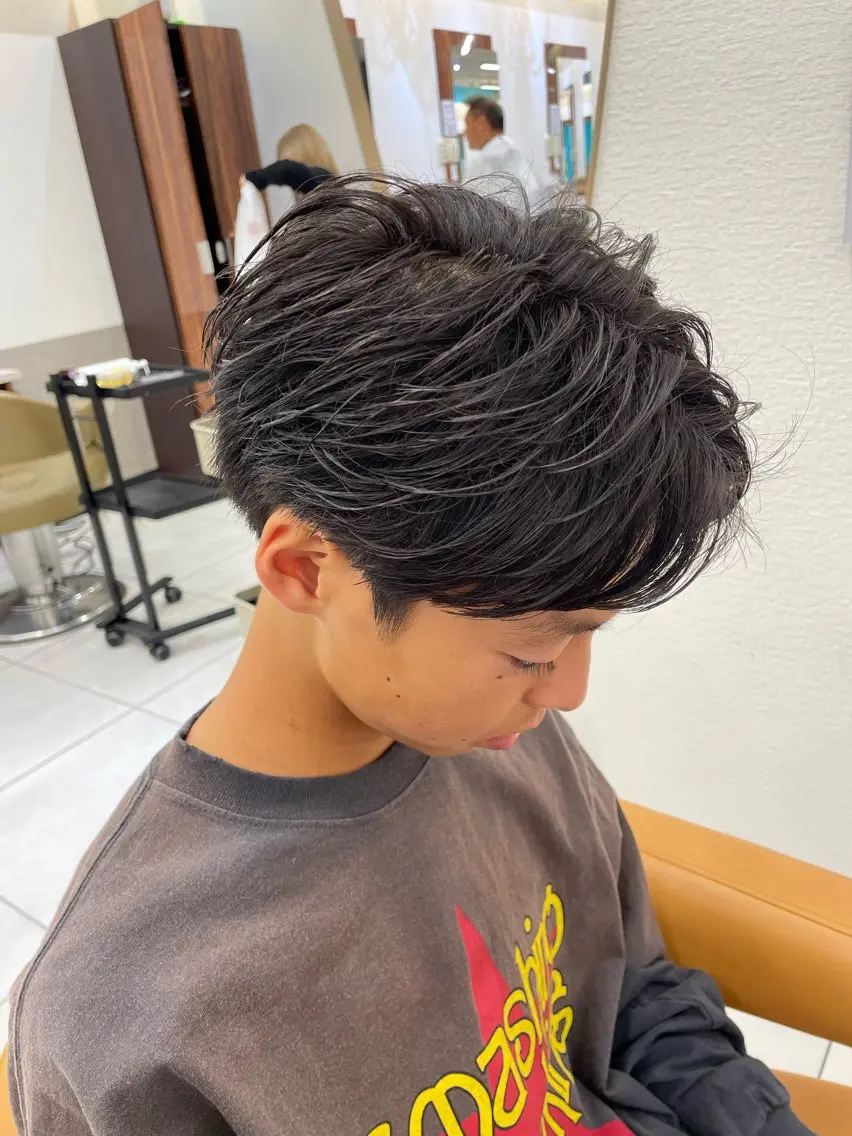 カット＋フェザーパーマ¥5,980の写真