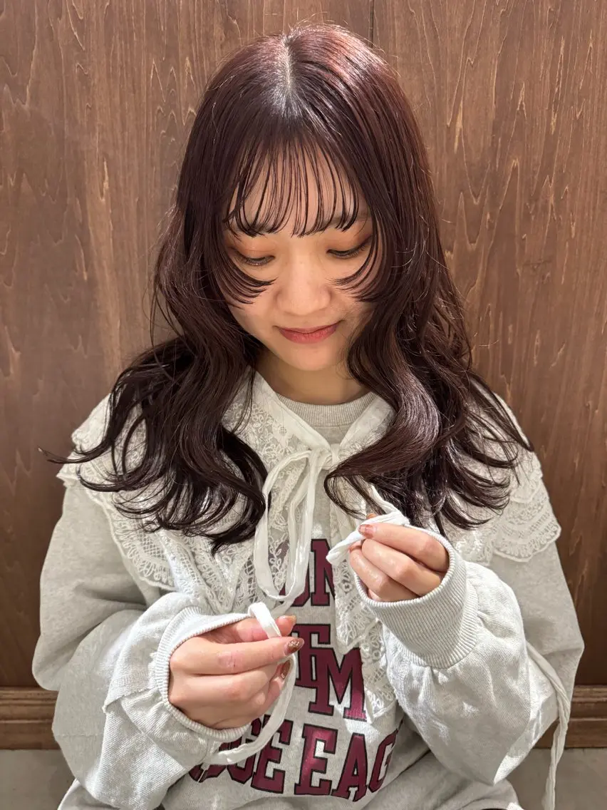 ミディアム カラー ブラウンカラー ピンクカラー ピンクブラウン yuka🥕 橿原神宮前のヘアスタイル