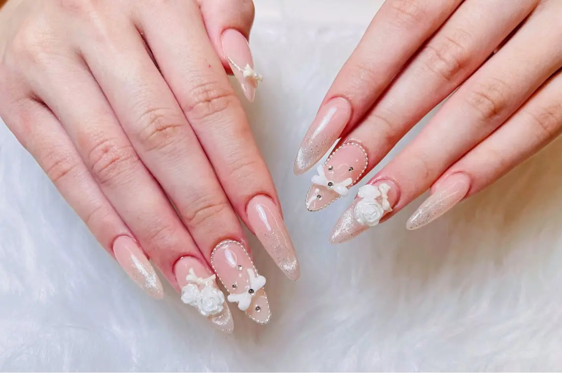 ネイル チークネイル 長さ出し フットネイル 韓国ネイル マグネットネイル Luxe Nailのネイルデザイン