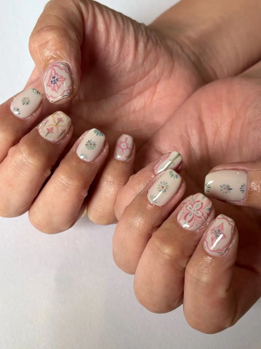 ネイル 手描き🌸ニュアンス monny nailのネイルデザイン