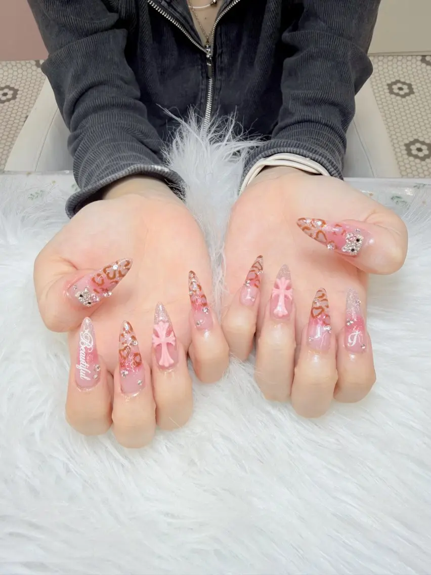 ネイル Anh ゴテゴテネイルのネイルデザイン