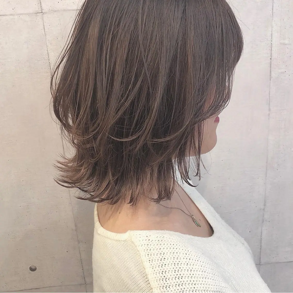 ミディアム レイヤーカット 山野 稚奈のヘアスタイル
