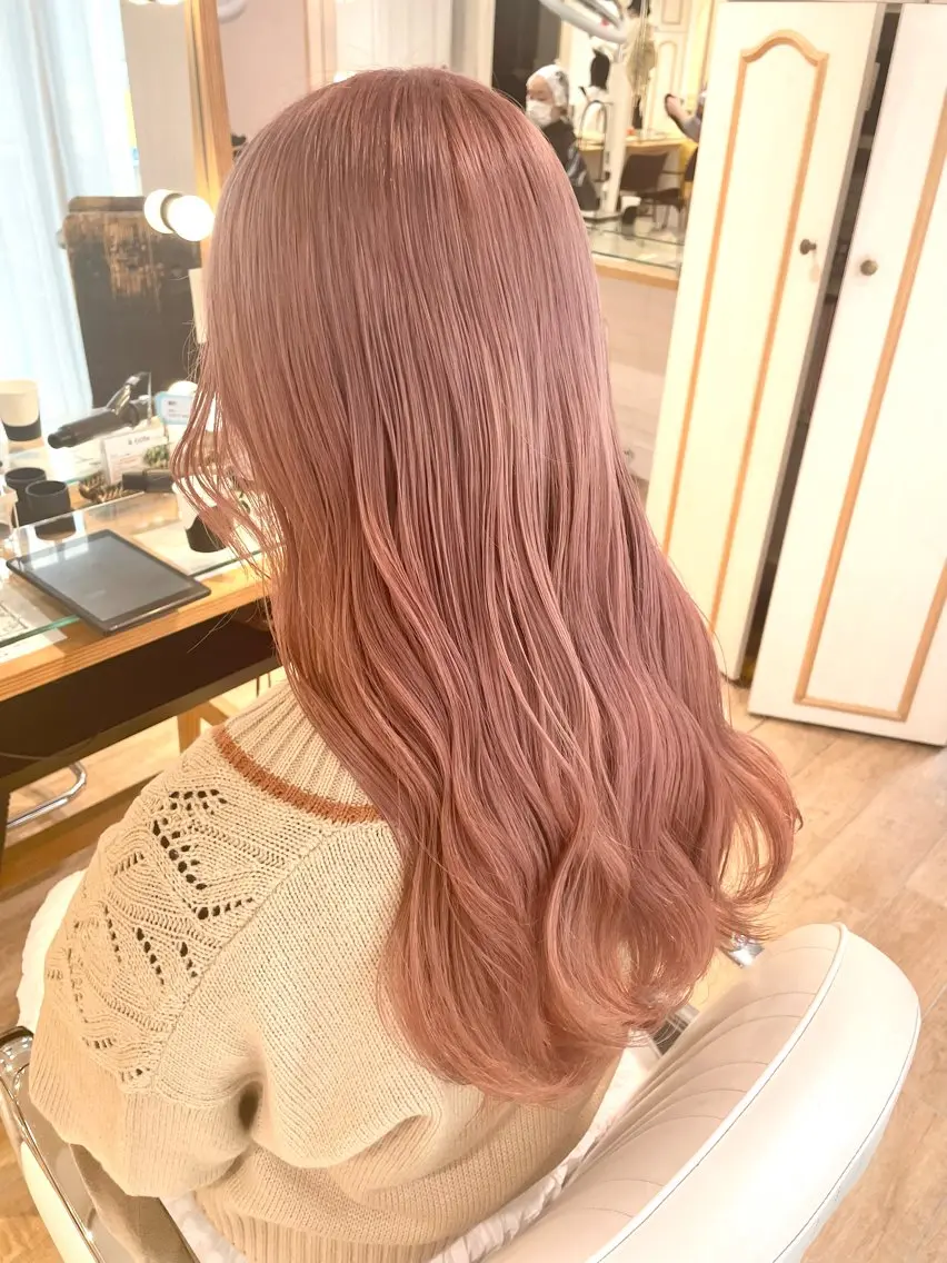 セミロング カラー ヘアアレンジ ヘアカラー トリートメント ハイトーンピンク🍑 ブリーチ🍑RINAのヘアスタイル