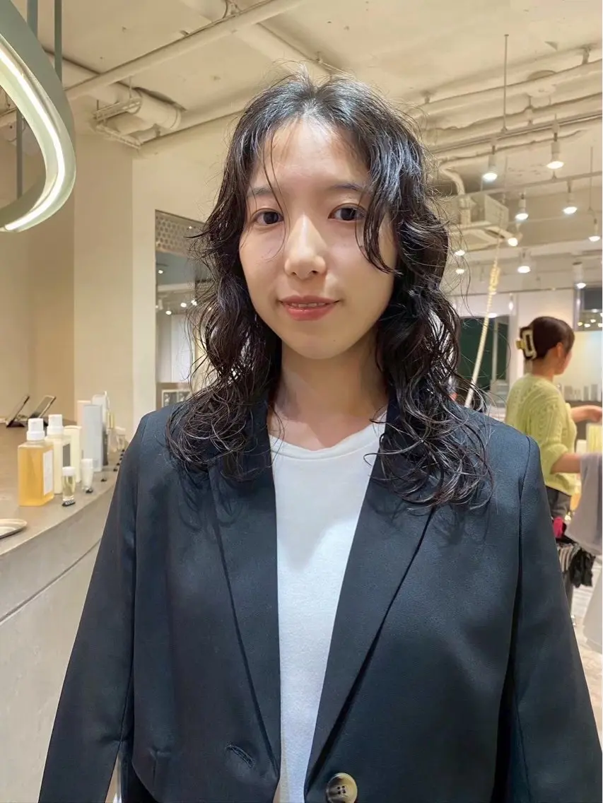 ロング カラー ヘアカラー トリートメント FILMS チサトのヘアスタイル