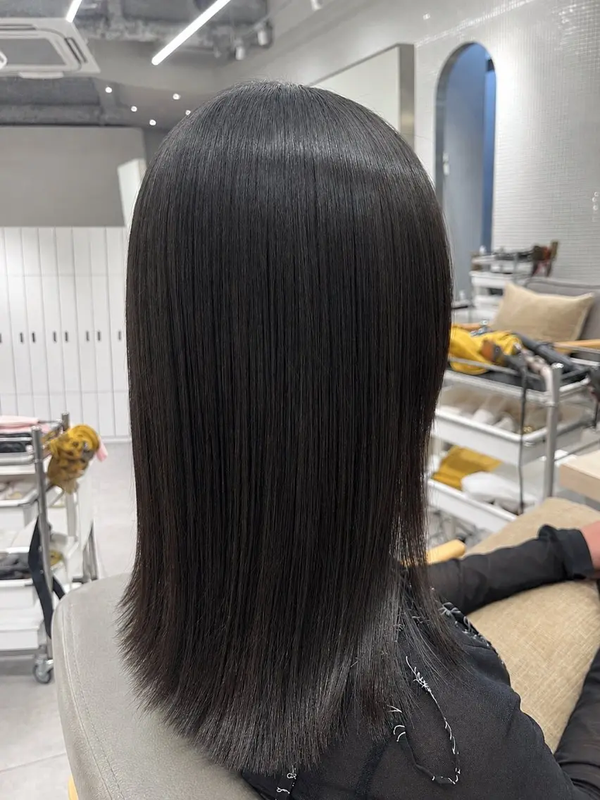 ミディアム カラー パーマ 縮毛矯正 縮毛矯正 / 透明感カラー首藤大翔のヘアスタイル