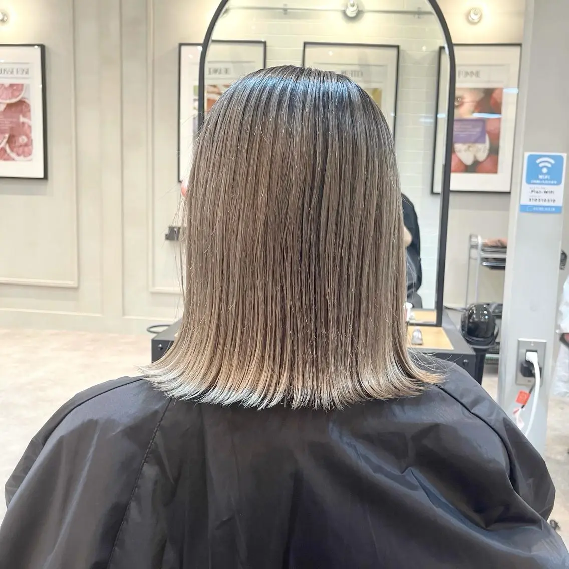 ミディアム カラー ヘアアレンジ バレイヤージュ デザインカラー ハイライトカラー 外国人風カラー ハイライト アンドウ ユウ/ レイヤーカット/韓国のヘアスタイル