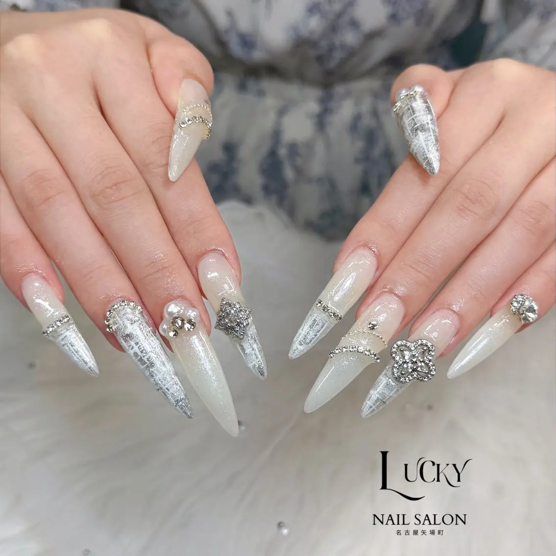 ネイル チークネイル 長さ出し フットネイル ジェルネイル 韓国ネイル ハンドネイル Lucky Nail Salonのネイルデザイン