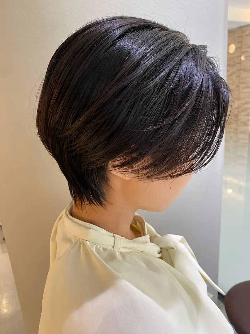 ショート カラー unopulir 景山 凌のヘアスタイル
