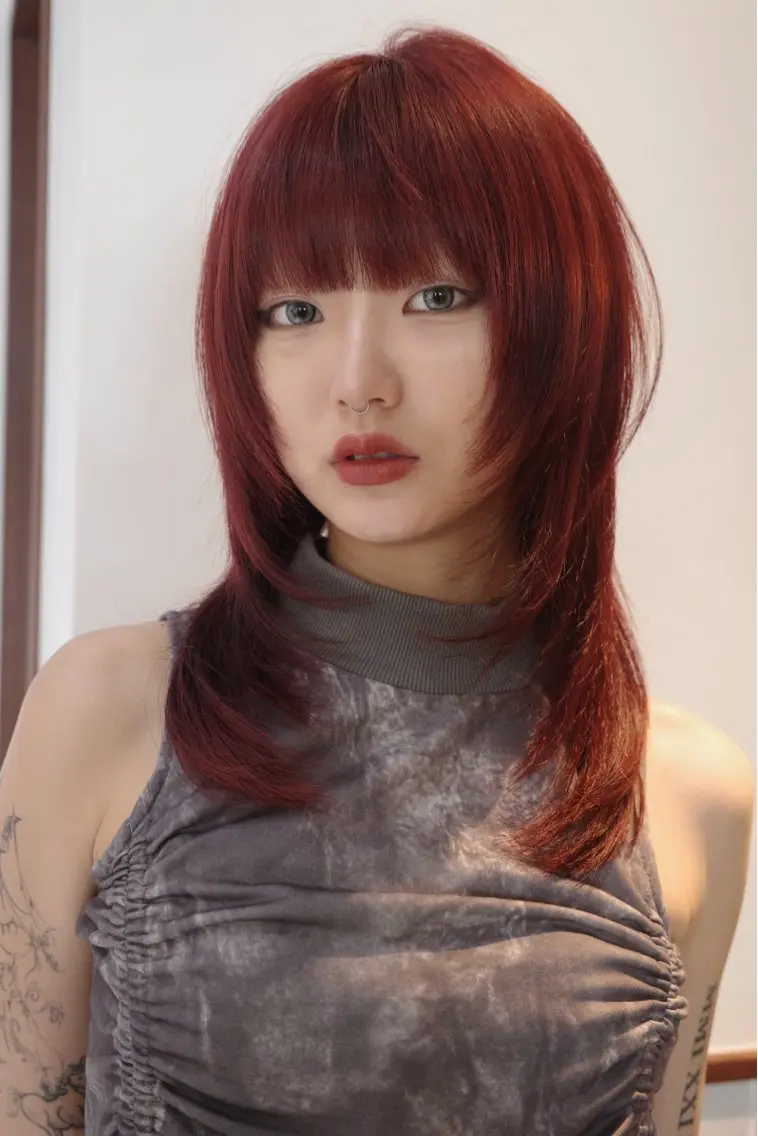 セミロング ハッシュカット レイヤーカット ウルフカット ヘアカラー トリートメント レイヤーカット🍃 カネコのヘアスタイル