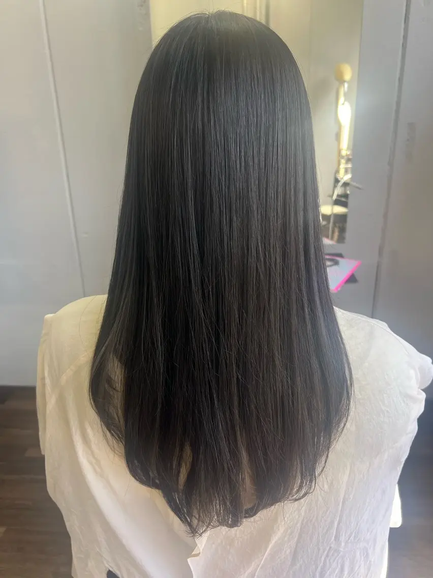 ロング ハイライト カット terra🌈大久保 睦美のヘアスタイル