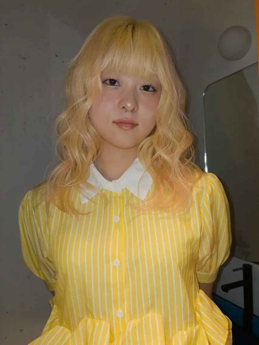 ミディアム SITY. NENE /カラーモデルのヘアスタイル