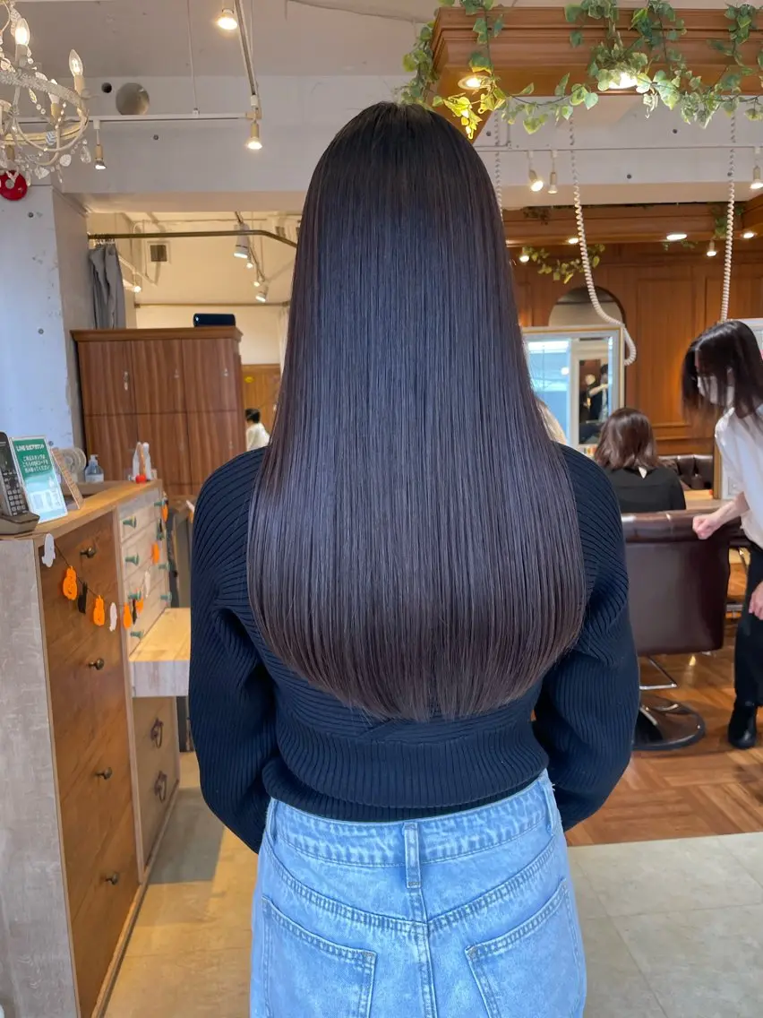 ロング カット 縮毛矯正 トリートメント 北田🌟小顔レイヤー 🌟人気カラーのヘアスタイル