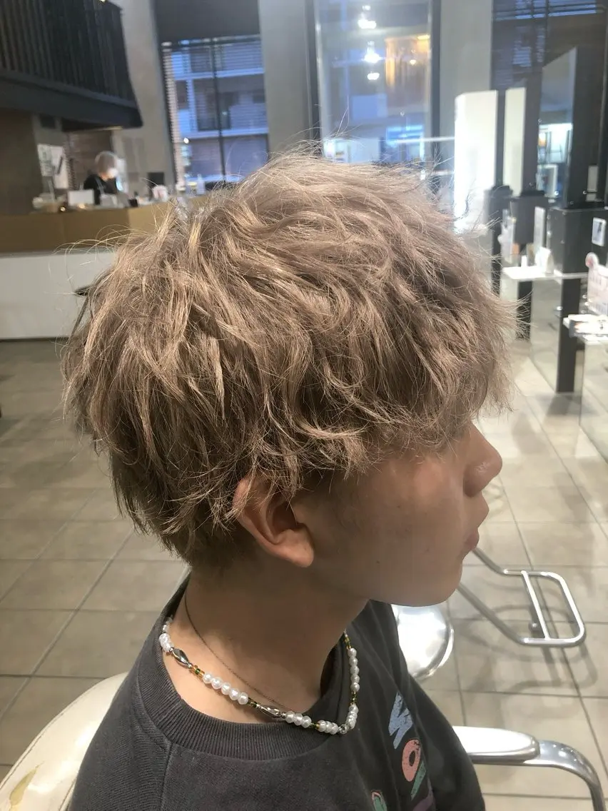メンズ マッシュ メンズ レイヤー ウルフ 弓木啓輔のヘアスタイル