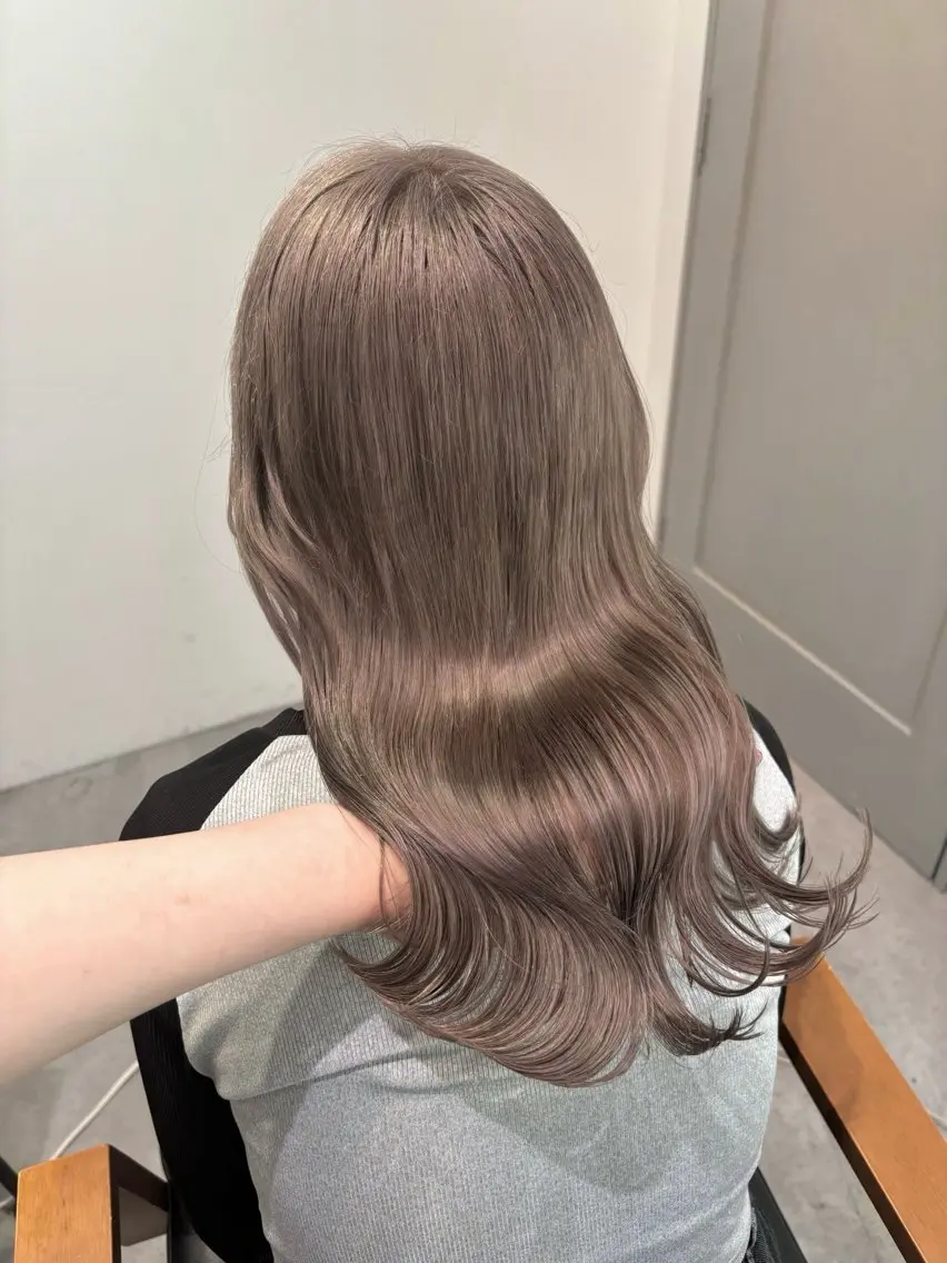 ロング カラー ブリーチ 透明感カラー ‎Lby home 🪽mikuのヘアスタイル