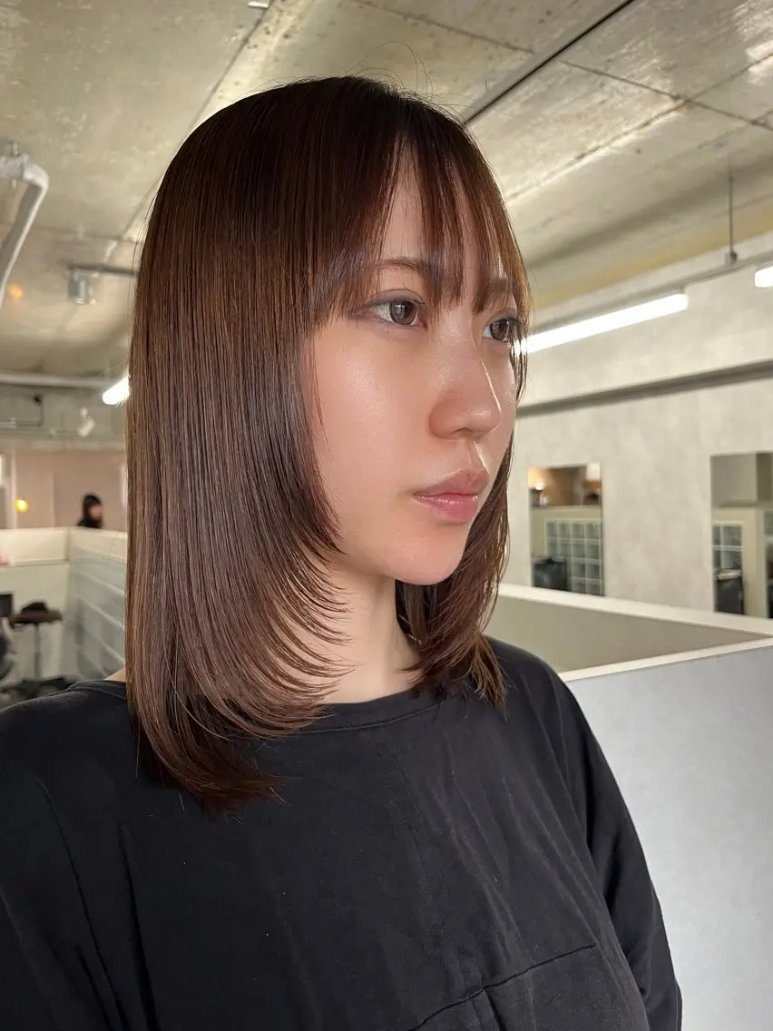 ミディアム パーマ レイヤーカット ストレートパーマ anon Loemのヘアスタイル