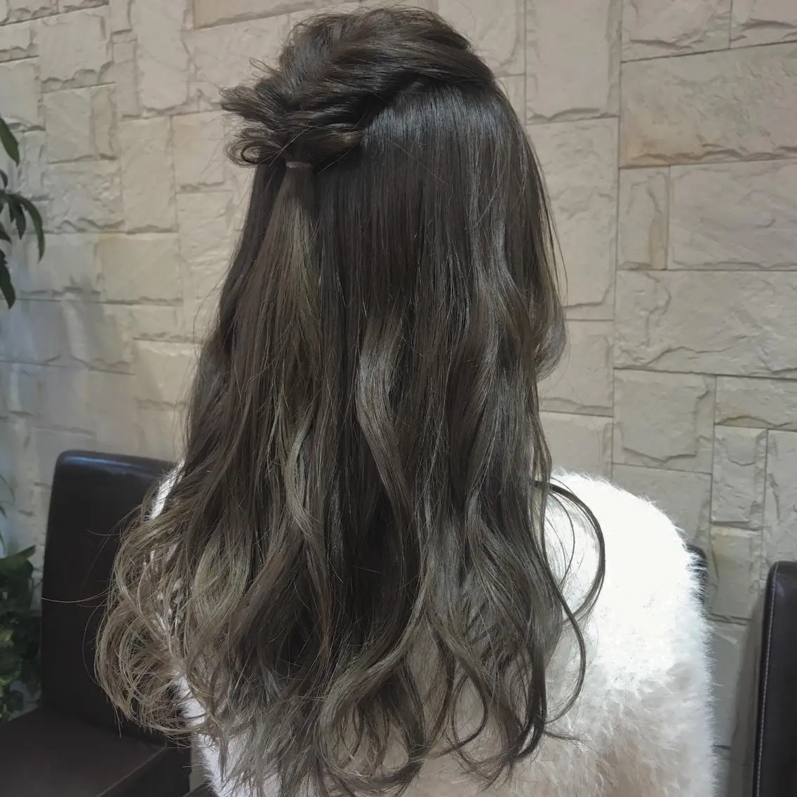 ロング カラー ヘアアレンジ グラデーションカラー ヘアセット 🥛洒落髪小顔cut なら龍崎🥛のヘアスタイル