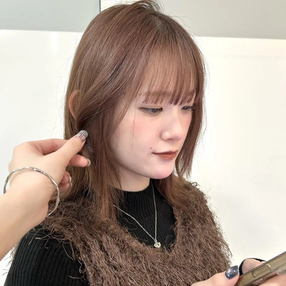 ケアーカラー＋質感量感カット✂️＋保湿トリートメントの写真