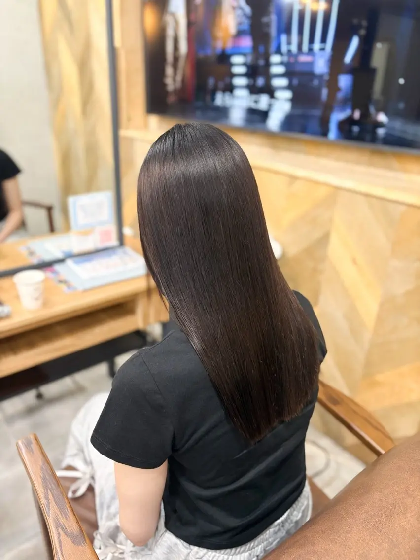 セミロング パーマ カット 縮毛矯正 suzuka🌿 レイヤー/艶カラーのヘアスタイル