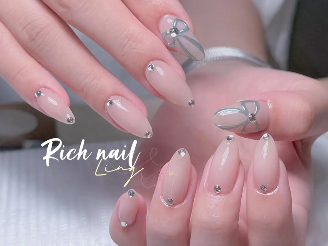 ネイル ハンドネイル ハンドケア Rich Nail 🤲🏻梨央のネイルデザイン