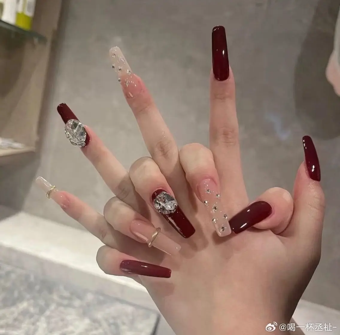 ネイル 韓国ネイル ニュアンスネイル シンプルネイル 春ネイル ワンホンネイル Nihonthy Nail 新宿のネイルデザイン