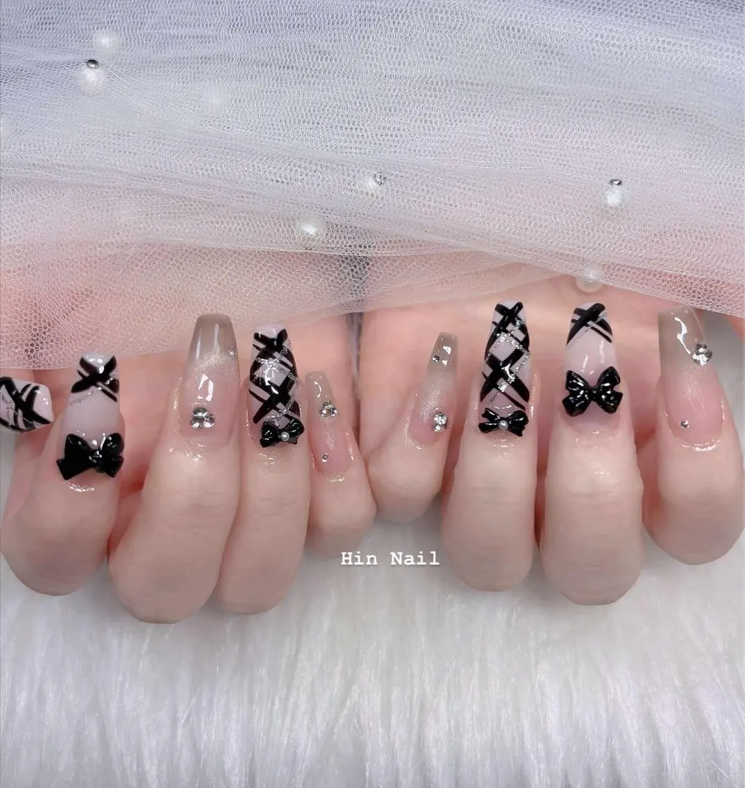 ネイル ハンドネイル HIN NAILのネイルデザイン