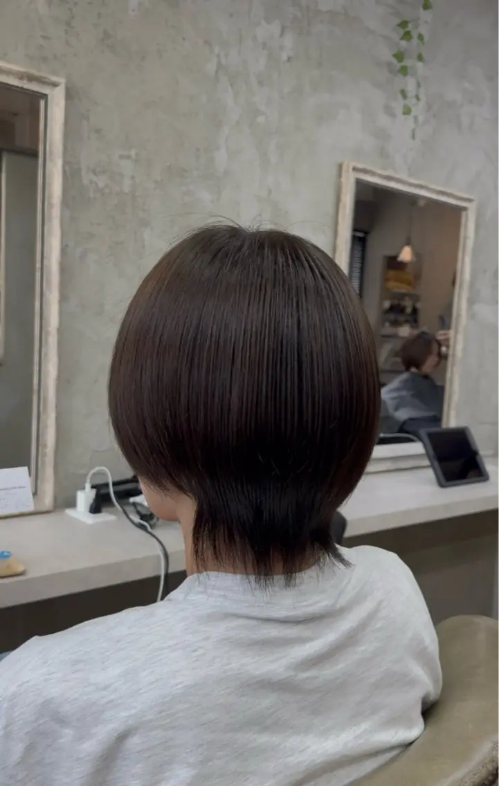 カラー アッシュ アッシュブラウン ブラウンカラー Blast raiaのヘアスタイル